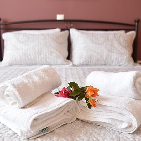Family Apartments 3 Лехаио Экстерьер фото