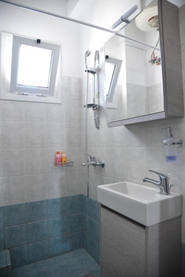 Family Apartments 3 Лехаио Экстерьер фото